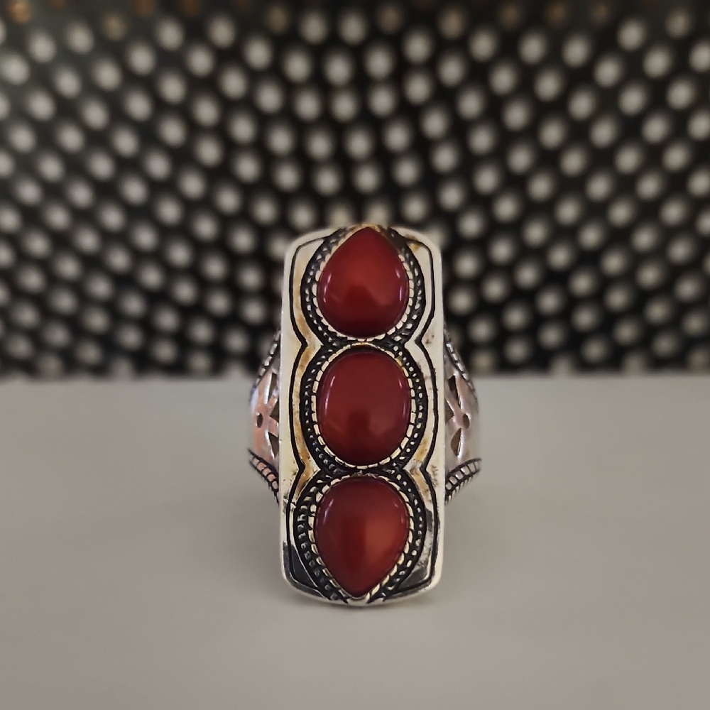 Elegant Red Stone Silver Ring